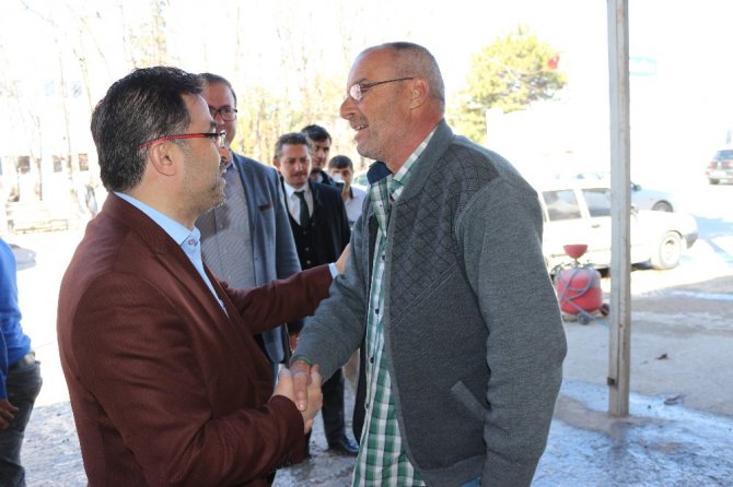 AK Parti heyeti Meram’da referandum çalışmalarını sürdürdü