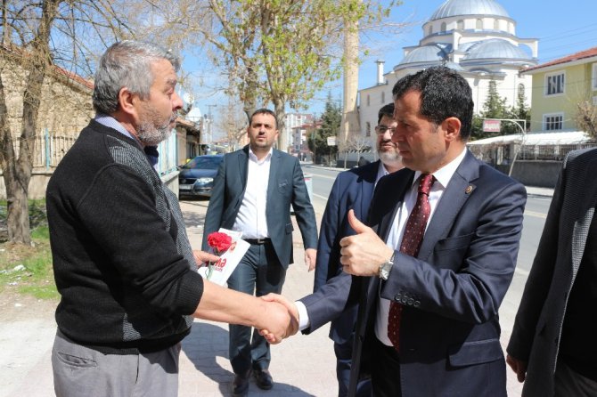 Milletvekili Altunyaldız, esnafla bir araya geldi