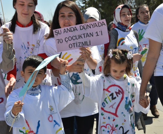Selçuk Üniversitesinde, ‘Otizm Farkındalığı’ yürüyüşü