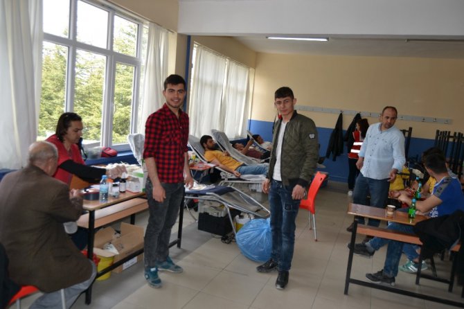 SÜ Kulu MYO’dan kan bağışına destek