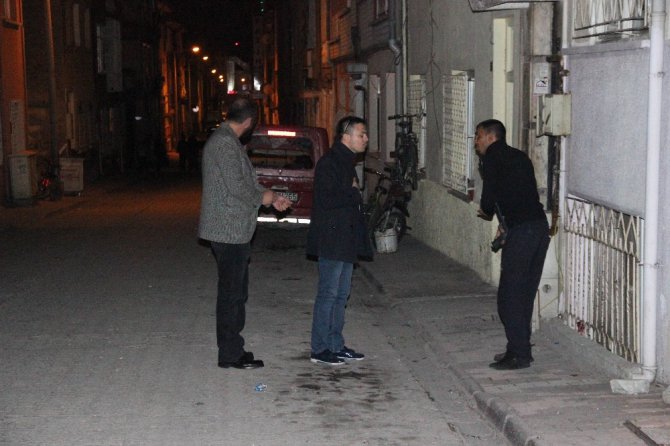 Sokağı tüple kapatarak etrafa ateş açan genç özel harekat operasyonuyla yakalandı