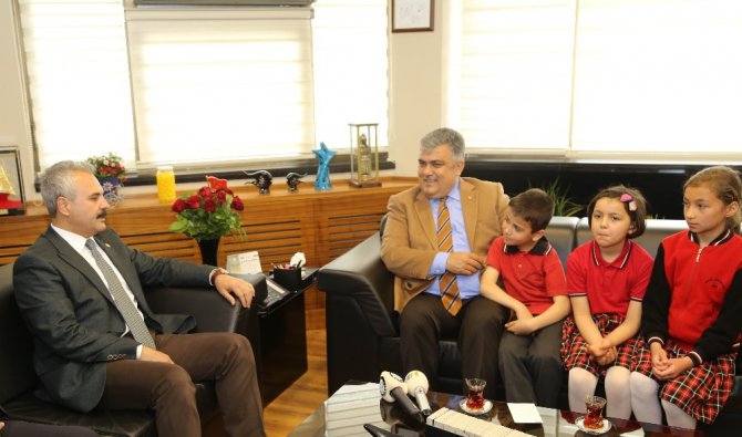 AK Parti’li Uysal’dan Başkan Özgüven’e ziyaret