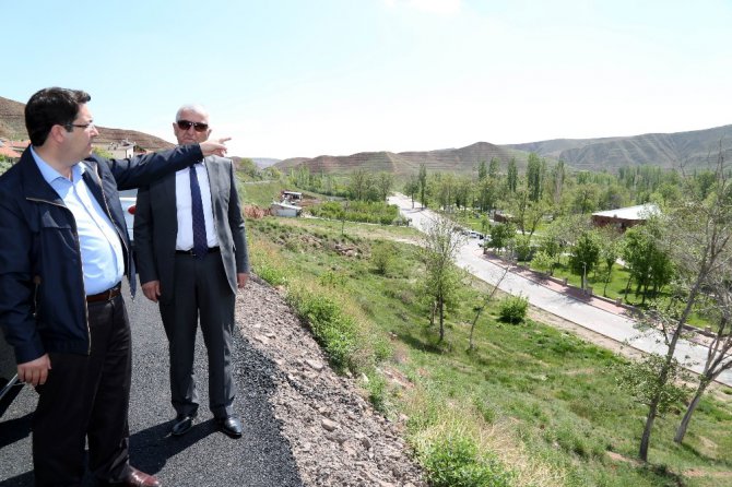 Başkan Yazgı, asfalt çalışmalarını inceledi