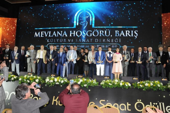 Ünlü sanatçılara Mevlana ödülleri verildi