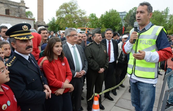 Aksaray’da trafik haftası yürüyüşü gerçekleştirildi