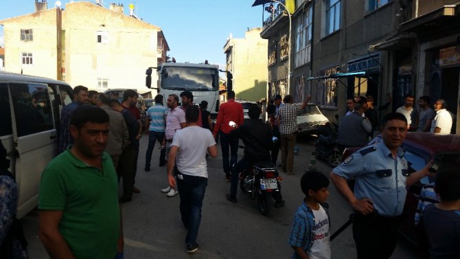 Konya’da iki aile arasında bıçaklı, sopalı kavga: 5 yaralı
