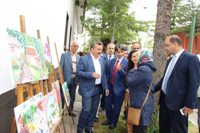 Seydişehir HEM yıl sonu sergisi açıldı