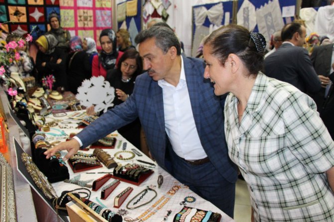 Seydişehir HEM yıl sonu sergisi açıldı