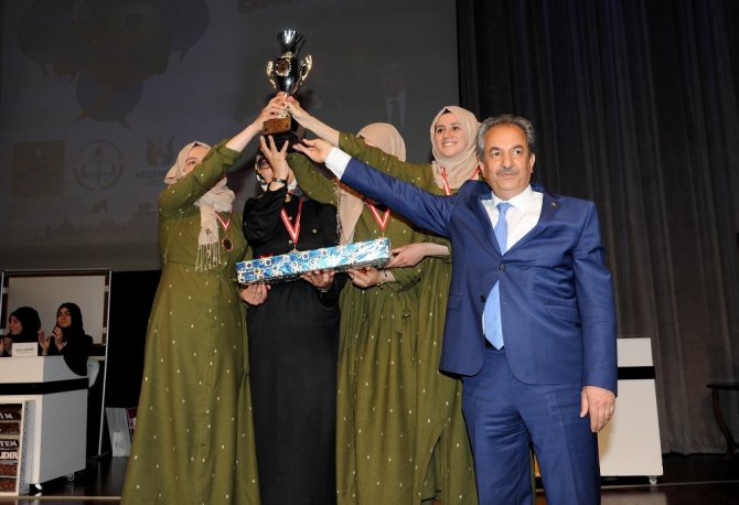 Haydi Konuş Bakalım yarışmasında ödüller sahiplerini buldu