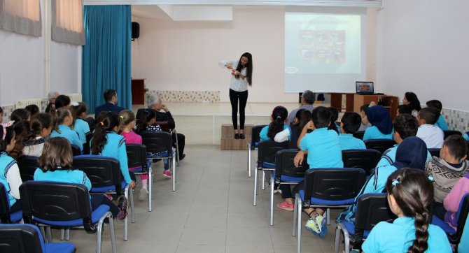 NEÜ öğrencilerinin hazırladığı “Yumi’nin Dişleri” projesi devam ediyor