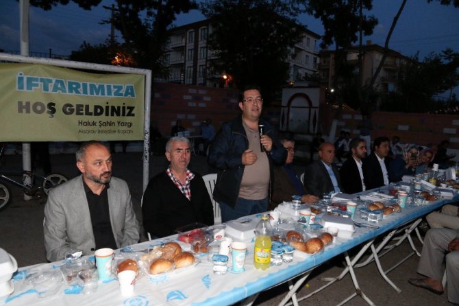 Aksaray’da mahalle iftarı