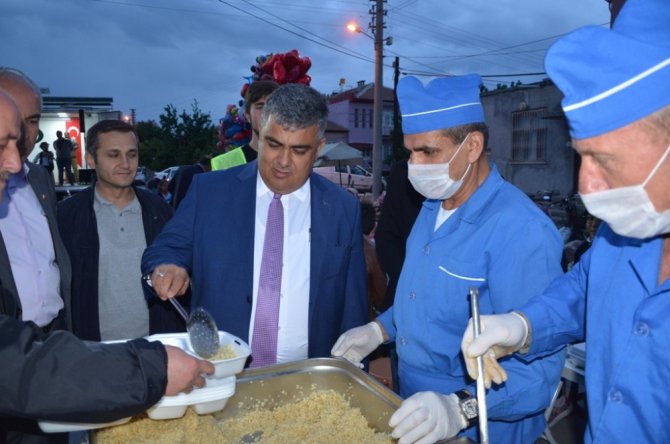 Ereğli’de mahalle iftarlarında Ramazan coşkusu