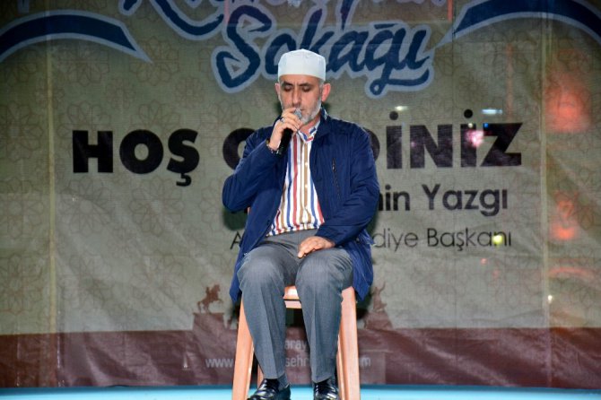 Aksaray’da Ramazan Sokağı’nda şehitlere Kur’an-ı Kerim okuttu