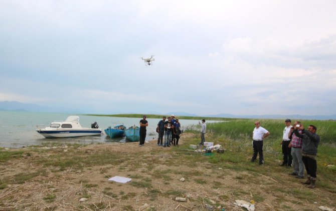 Beyşehir Gölü’nde elektroşoklu avcılar dronlu takiple suçüstü yakalandı