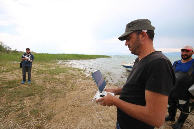 Beyşehir Gölü’nde elektroşoklu avcılar dronlu takiple suçüstü yakalandı