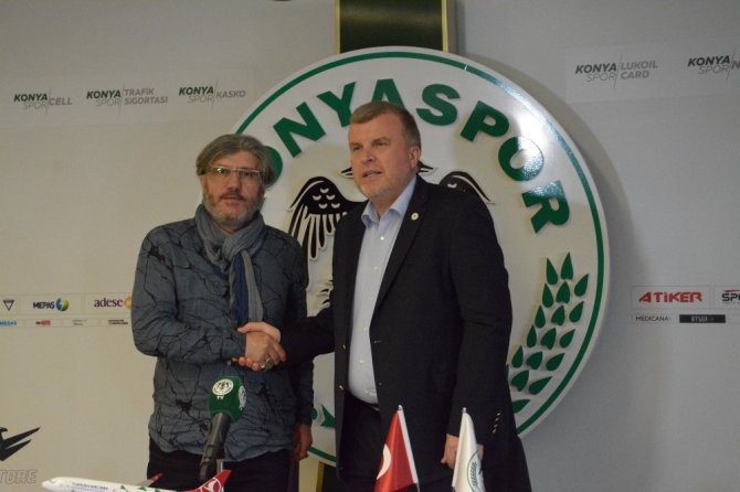 Mustafa Reşit Akçay Konyaspor’da