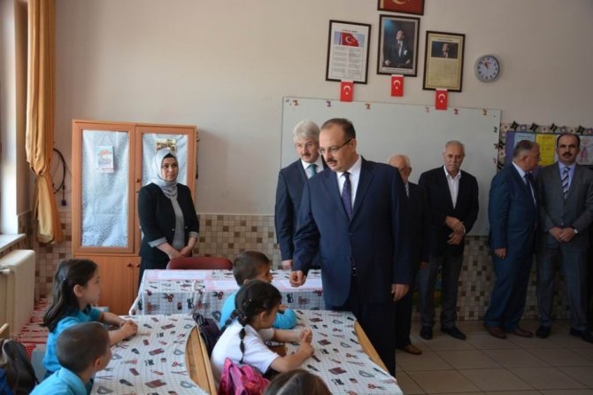 Konya’da 441 bin 366 öğrenci karne heyecanı yaşadı