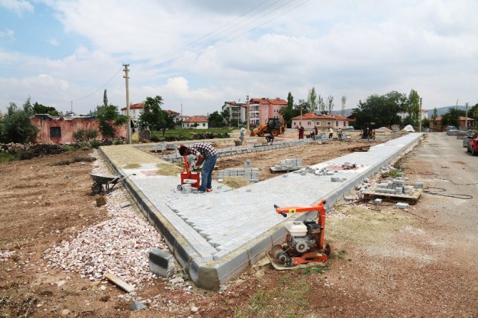 Aksaray’da mahallelere yeni park yapılıyor