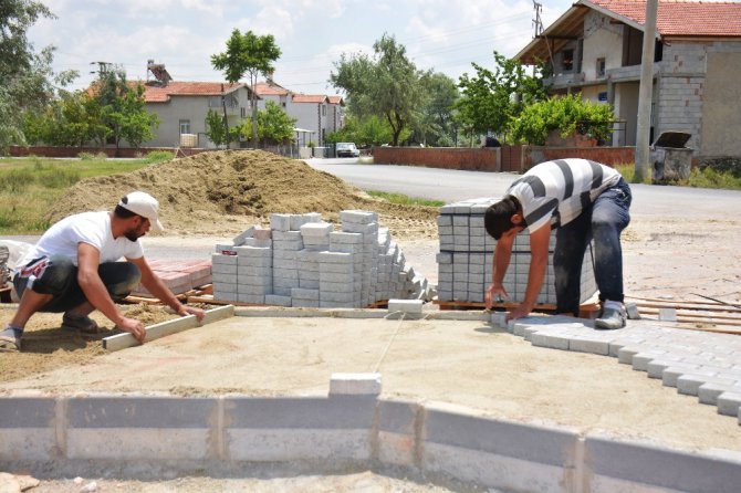 Aksaray’da mahallelere yeni park yapılıyor