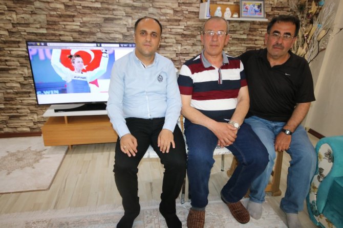Dünya şampiyonunun ismi memleketinde spor salonuna verilecek