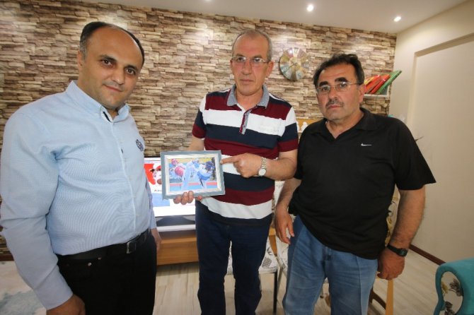 Dünya şampiyonunun ismi memleketinde spor salonuna verilecek
