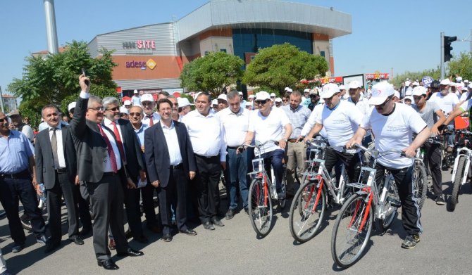 Uyuşturucuyla mücadele için pedal çevirdiler
