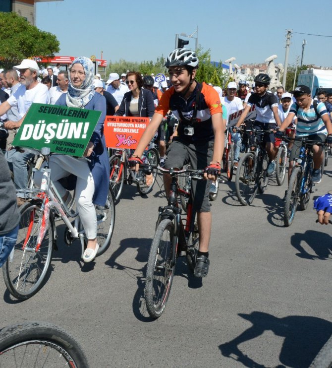 Uyuşturucuyla mücadele için pedal çevirdiler