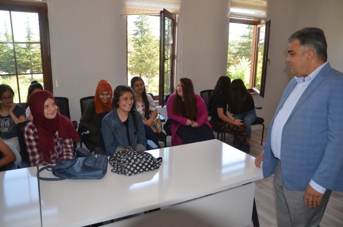Başkan Özgüven: “15 Temmuz’u anlamak, doğru tasvir etmek gerekir”