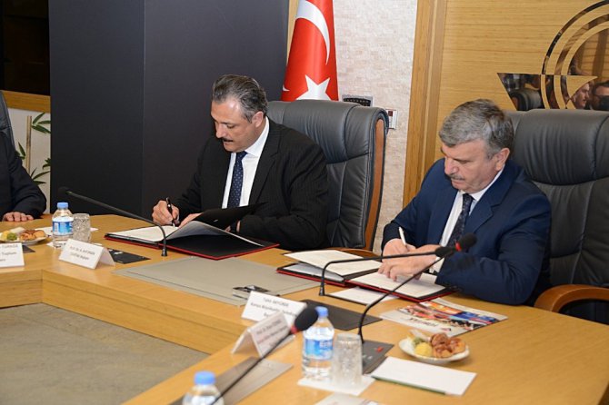Büyükşehir Belediyesi ile TÜBİTAK arasında protokol