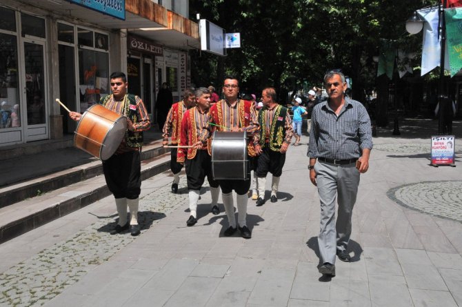 Dellallardan Nasreddin Hoca şenliğine davet