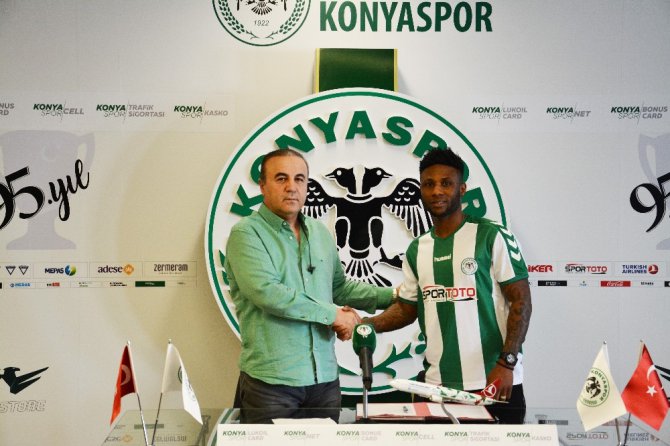 Konyaspor’un yeni transferi Ezekiel, imza attı