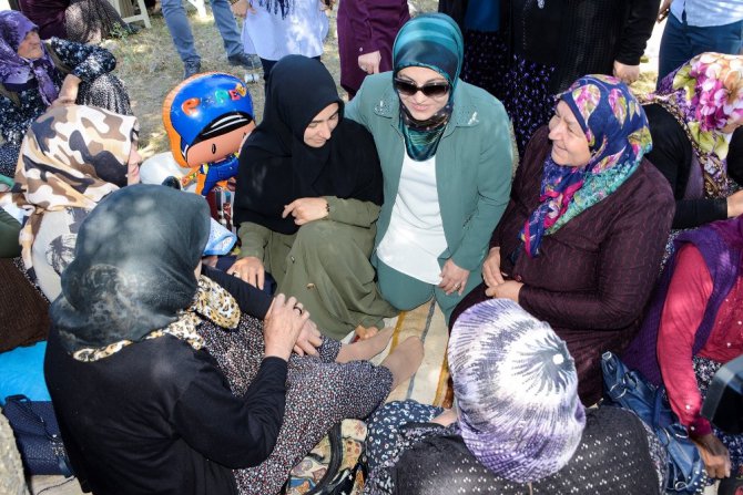 Hatunsaray ve Kayalı şenliklerine binlerce kişi katıldı