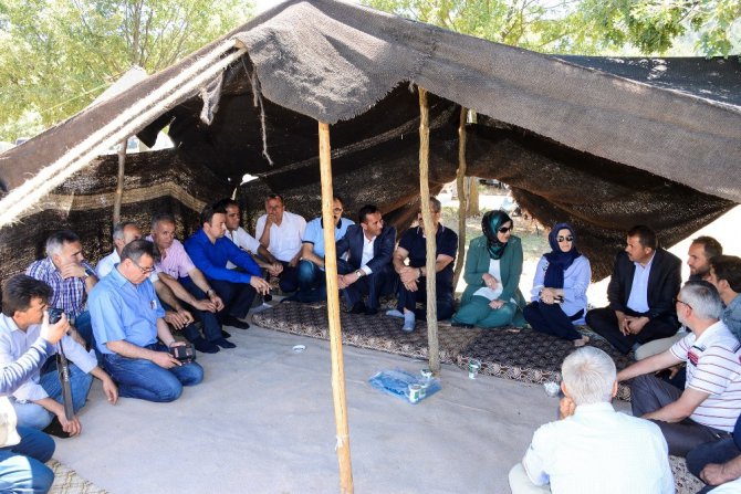 Hatunsaray ve Kayalı şenliklerine binlerce kişi katıldı