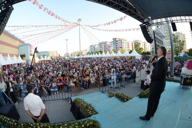 Başkan Akyürek Konya Çocuk Festivali’nde çocuklarla buluştu