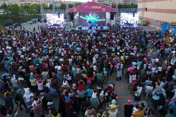 Başkan Akyürek Konya Çocuk Festivali’nde çocuklarla buluştu
