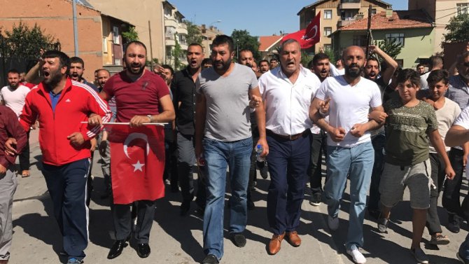 Mahalleliden ‘Uyuşturucuya Hayır’ yürüyüşü
