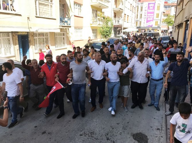 Mahalleliden ‘Uyuşturucuya Hayır’ yürüyüşü