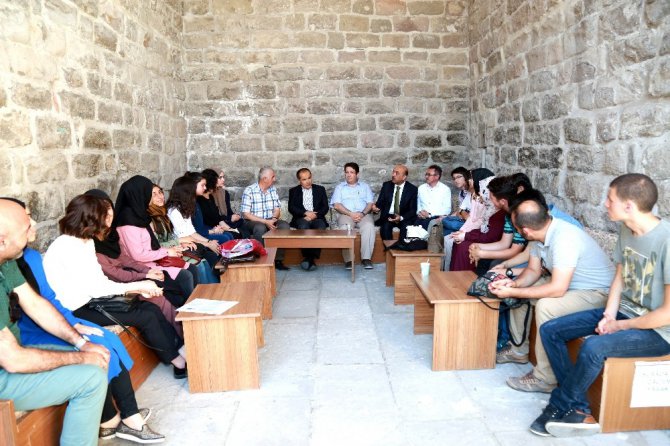Eski Bakan Güçlü, Milletvekili Aydoğdu ve Başkan Yazgı okuma grubu öğrencileriyle buluştu