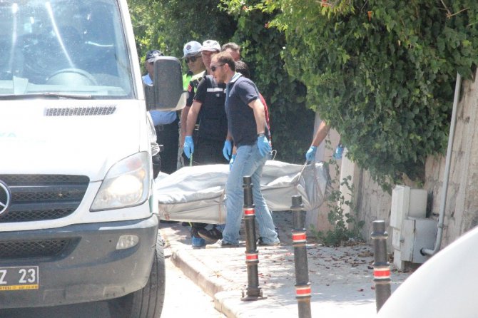 DEAŞ’lı 4 teröristin cesedi daha evden çıkarıldı