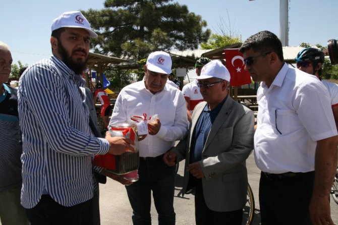 Şehit Ömer Halisdemir’in kabrine Kulu’dan toprak