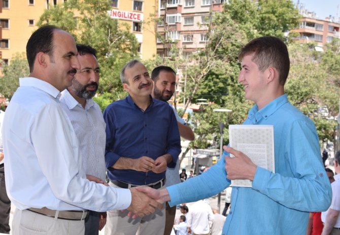 Cuma buluşmasında 15 temmuz şehitleri anıldı