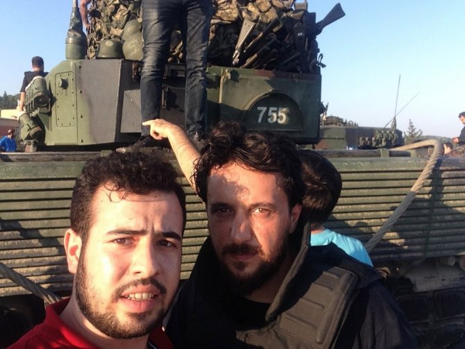Tankları Şehitler Köprüsünden kaldıran genç o anları anlattı