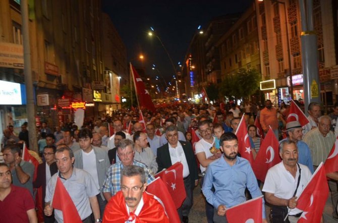 Ereğli’de binler 15 Temmuz nöbetinde