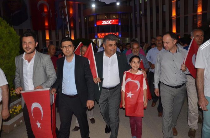 Ereğli’de binler 15 Temmuz nöbetinde