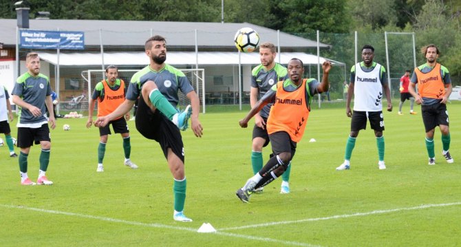 Atiker Konyaspor’un Avusturya kampı başladı