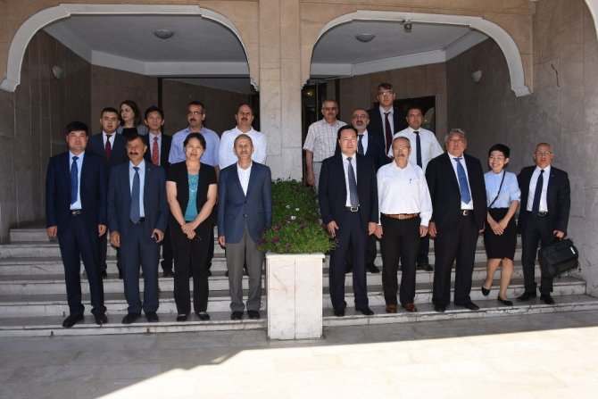 Çinli Heyet Büyükşehirin örnek uygulamalarını inceledi