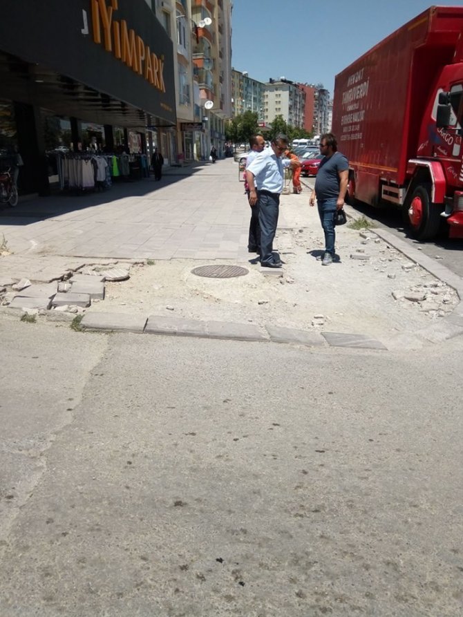 Seydişehir’de iki caddenin kaldırım ve asfalt aşınma tabakasının ihalesi yapıldı