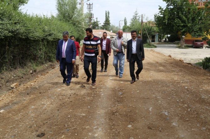 Ereğli’de, asfalt çalışmaları devam ediyor