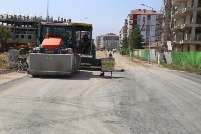 Ereğli’de, asfalt çalışmaları devam ediyor