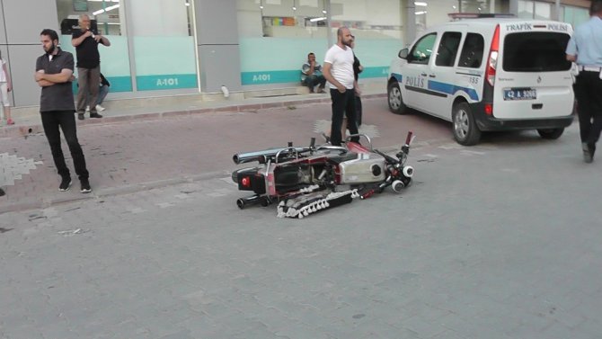Kulu’da kaza yapan sürücü motosikletini bırakıp kaçtı